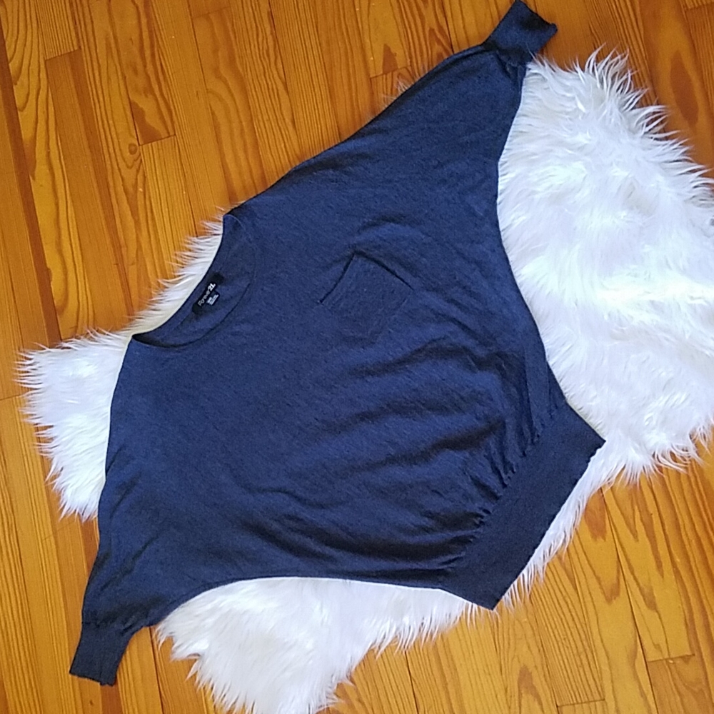 Forever 21 Size Medium Blue Lightweight Winged Half Sleeve Sweater